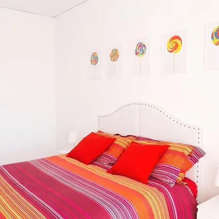 3 Bedrooms Sunny With Terrace & View Daire *