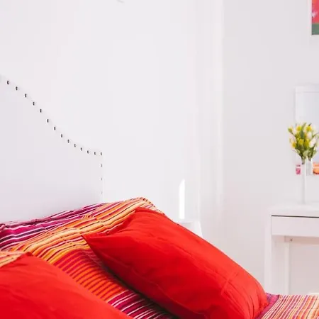 3 Bedrooms Sunny With Terrace & View Daire *