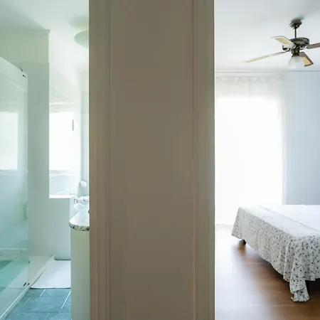 3 Bedrooms Sunny With Terrace & View * سورينتو