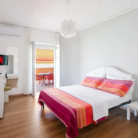 شقة 3 Bedrooms Sunny With Terrace & View *